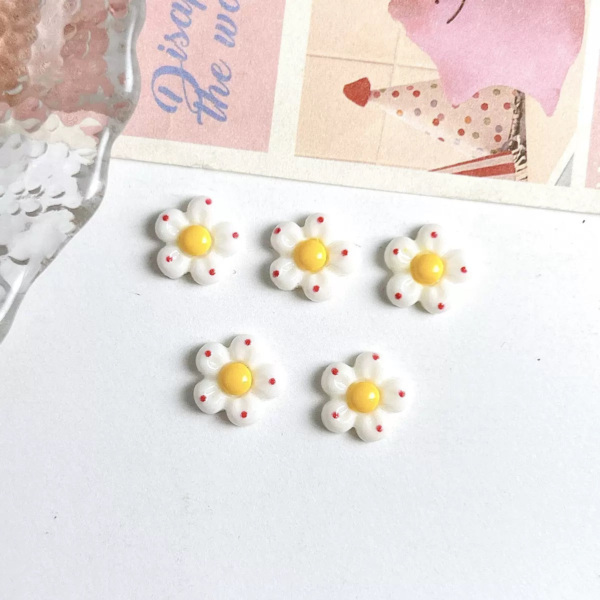 15-Piece Honey/flower/bee nail charms