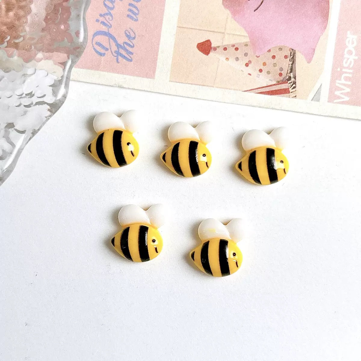 15-Piece Honey/flower/bee nail charms