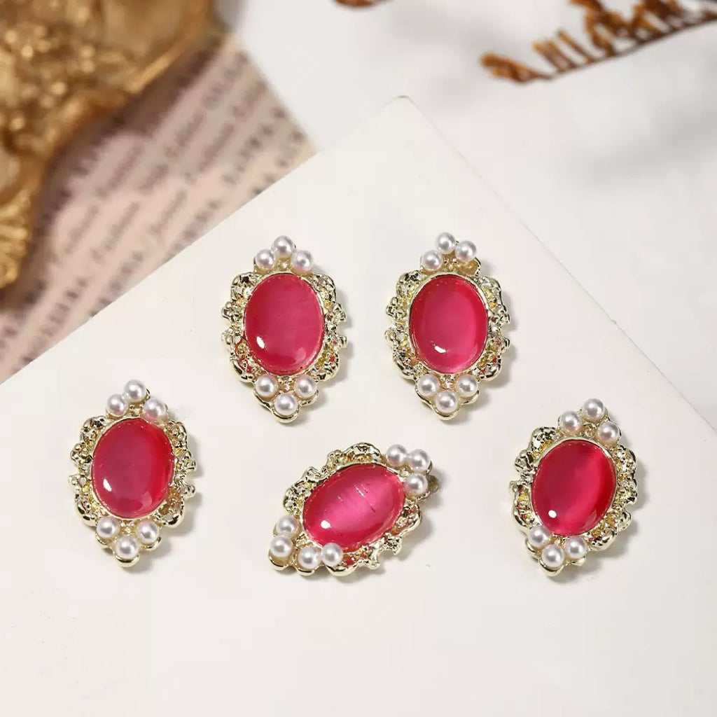 Cat’s Eye Nail Charms – 12-Piece Set of Retro Alloy Charms with Shimmering Cat’s Eye Stones