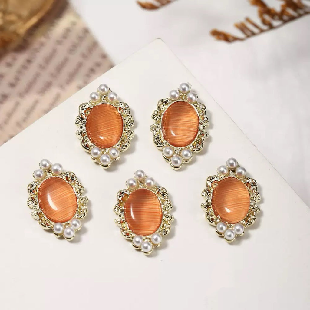 Cat’s Eye Nail Charms – 12-Piece Set of Retro Alloy Charms with Shimmering Cat’s Eye Stones